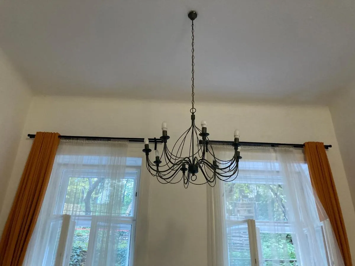 Roland Apartment Downtown - Buda Budapest