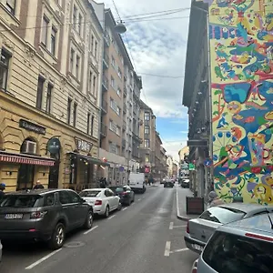 Apartament Danube Dwelling Akacfa 26 - Private Indoor Garage, Budapeszt