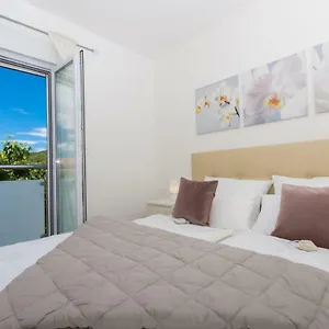 Anastasia , Trogir Chorwacja