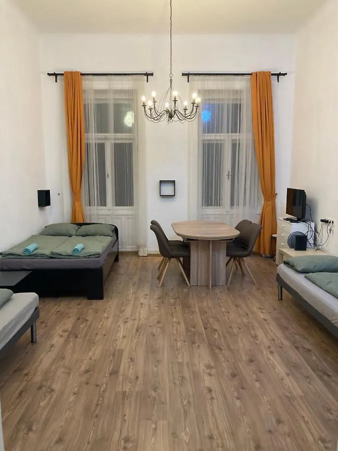 Roland Apartment Downtown - Buda Budapest