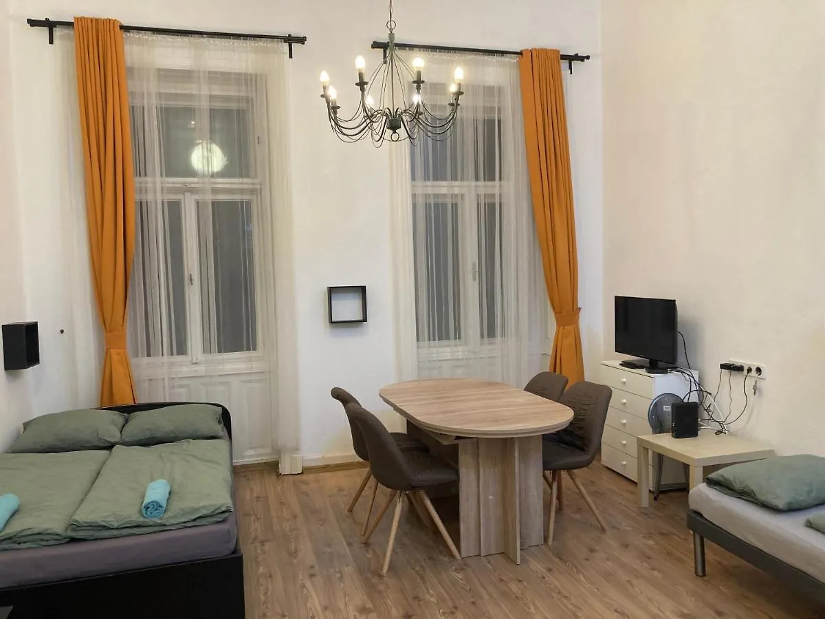 Roland Apartment Downtown - Buda Budapesta 0*,